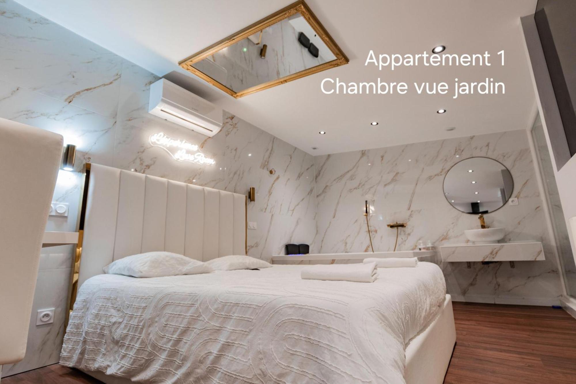 L'Experience Love Room Saint-Jean-Bonnefonds Exteriér fotografie